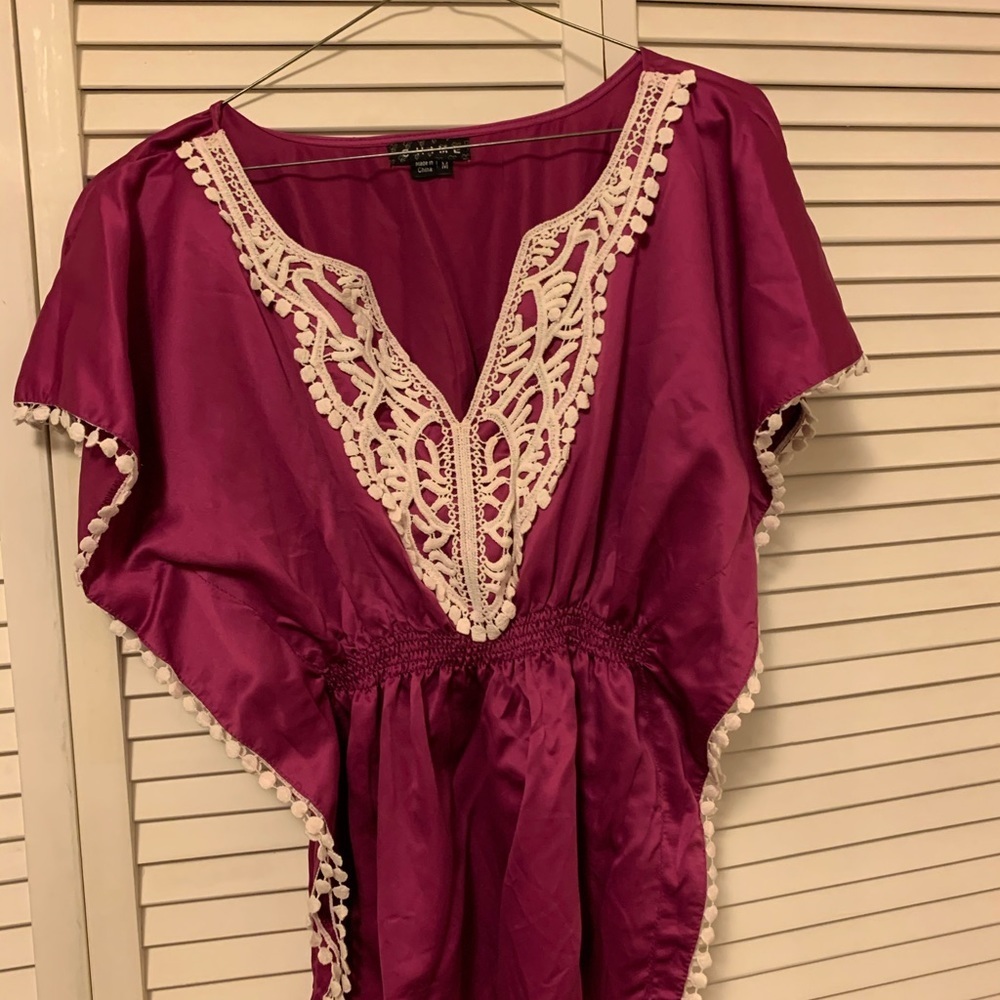 V nick top with lace and lactic waist